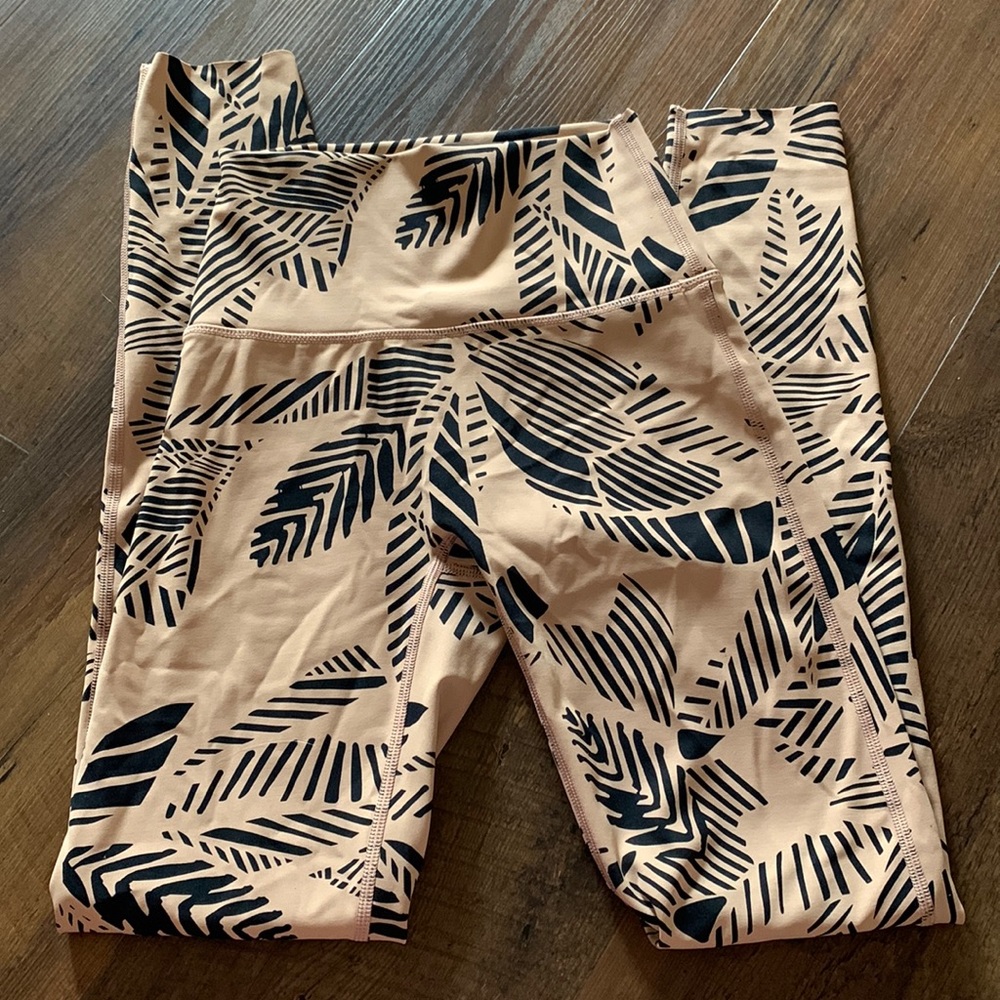 Aerie move leggings